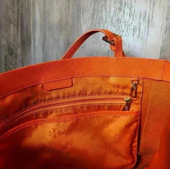 Tory Burch York Buckle Tote Bag in Orange - Picture 8 of 16